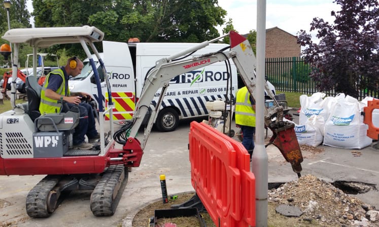Metro rod solving school drainage problems in newbury