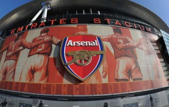 Metro rod work at arsenal emirates stadium