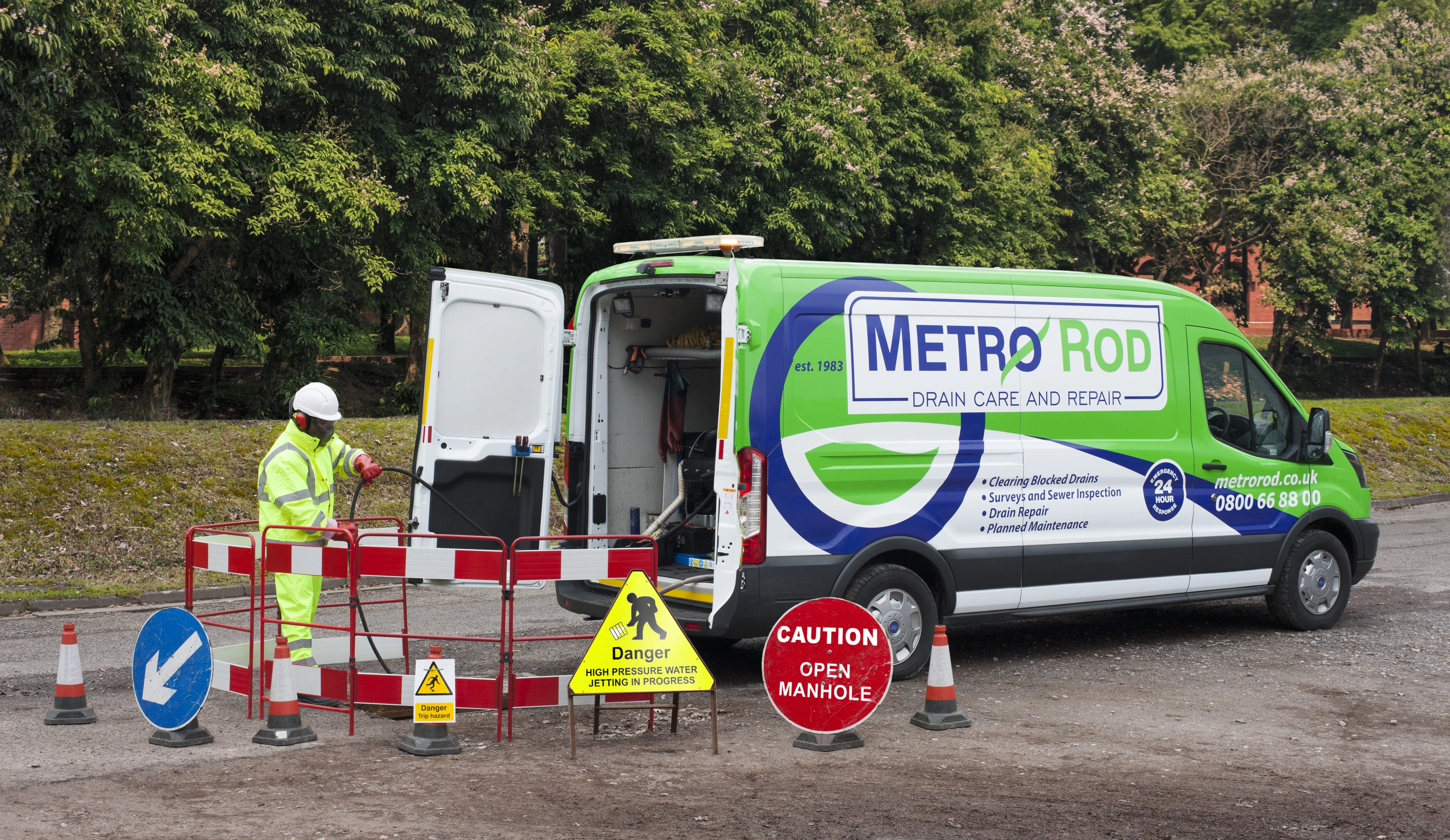 Drain unblocking with metro rod bristol