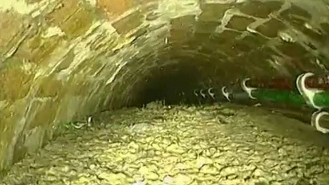 Giant concreteberg blocks drains
