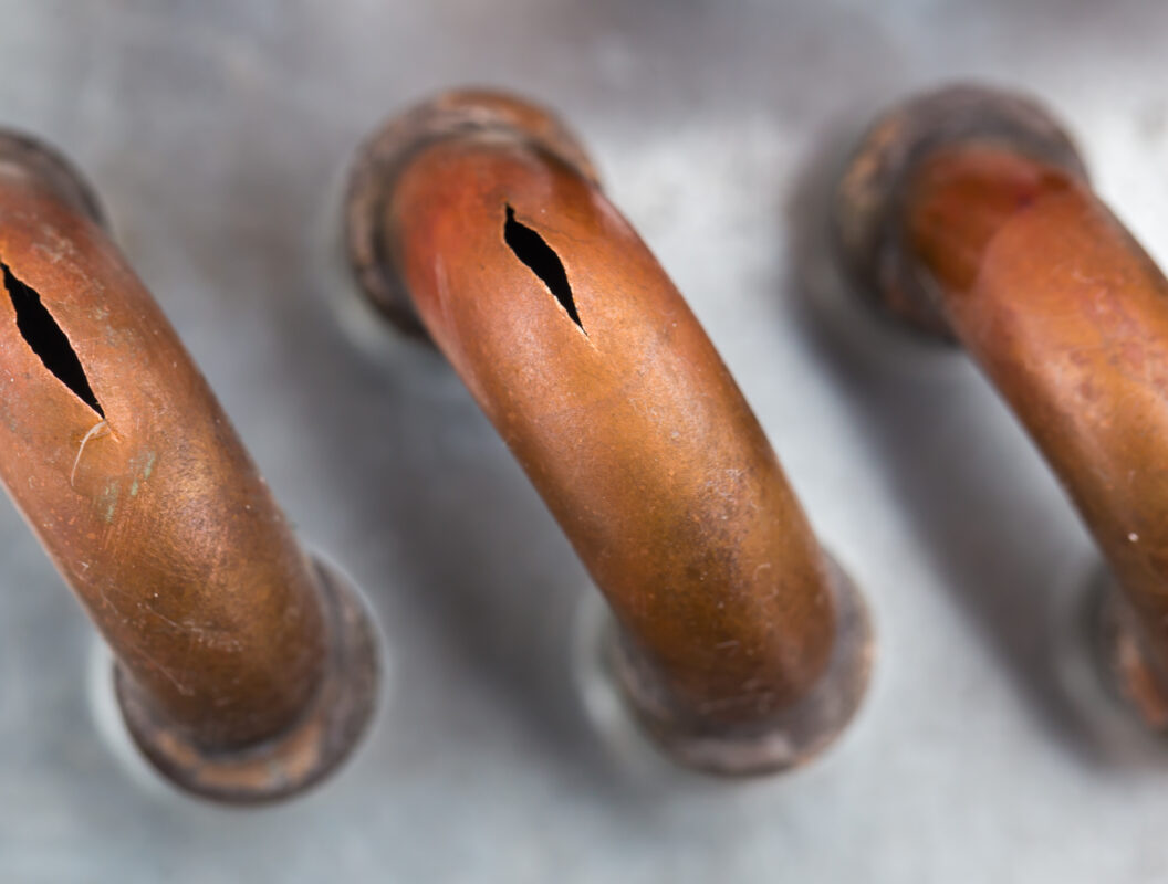 HOW TO DEAL WITH BURST PIPES PANIC FREE – METRO ROD COVENTRY