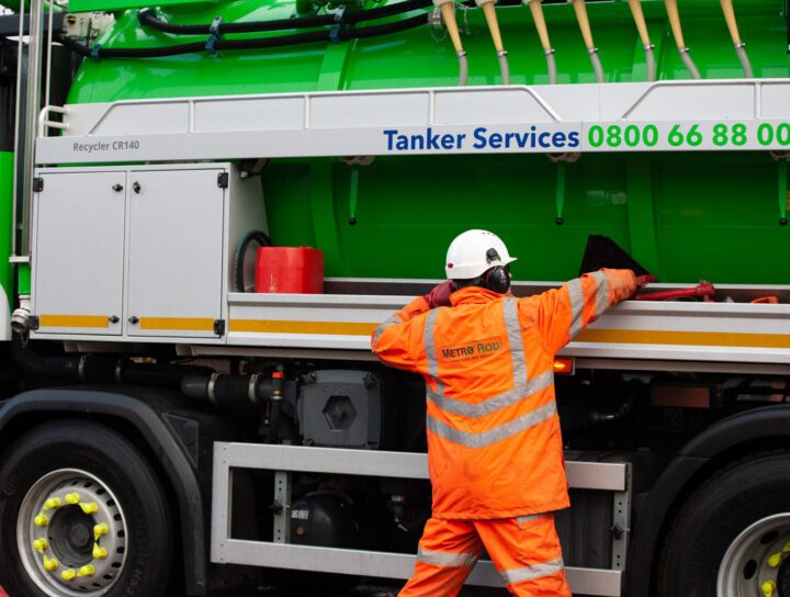 Emergency Drainage Response For A Blocked Septic Tank Over A Bank Holiday