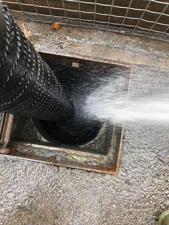 BENEFITS OF UNBLOCKING DRAINS WITH METRO ROD COVENTRY