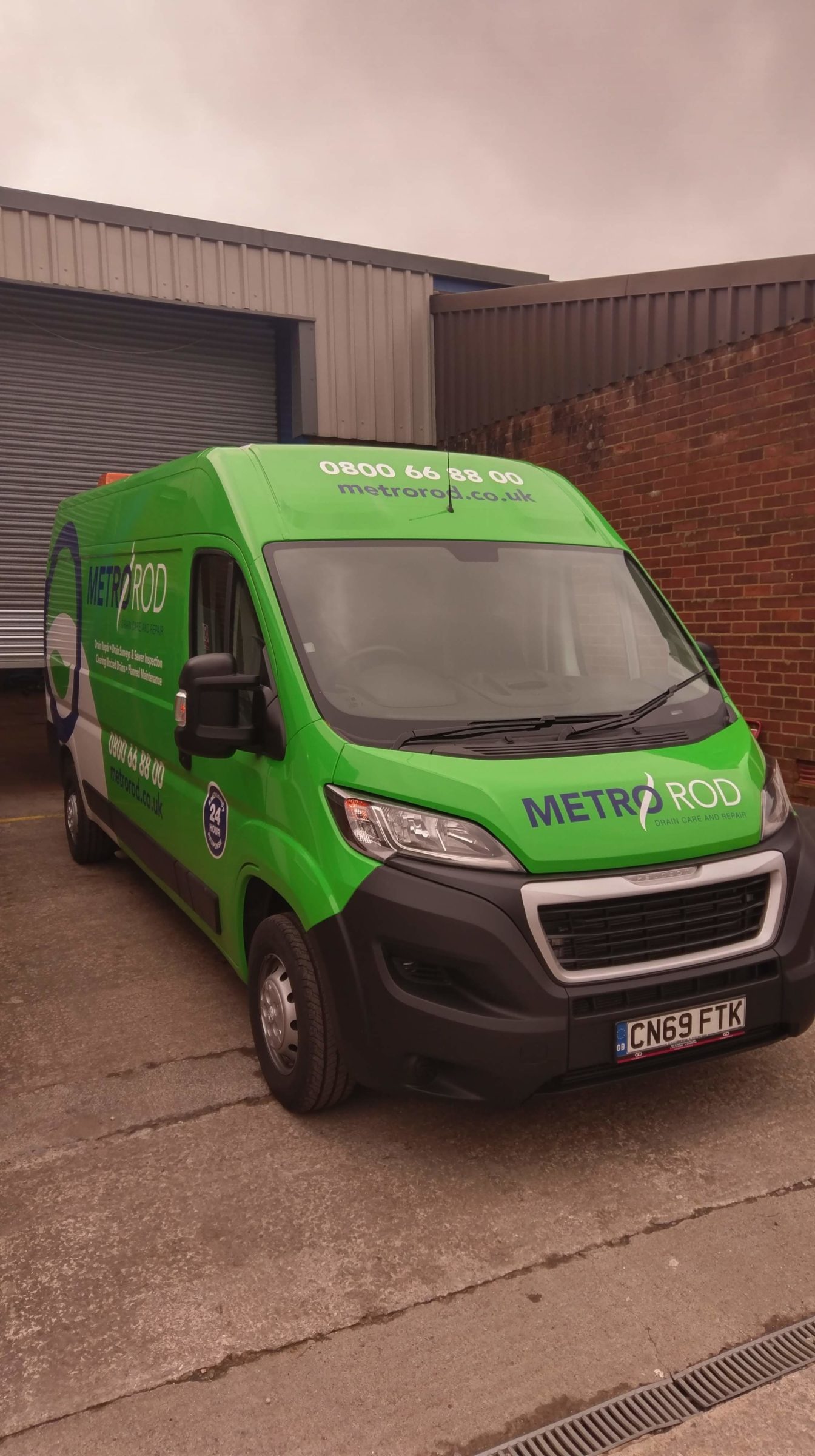 NEW GREEN MACHINE HITS THE ROAD IN SWANSEA Metro Rod